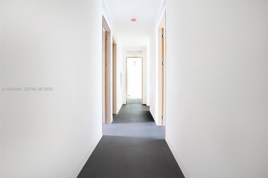 For Sale: $2,700,000 (3 beds, 4 baths, 3145 Square Feet)