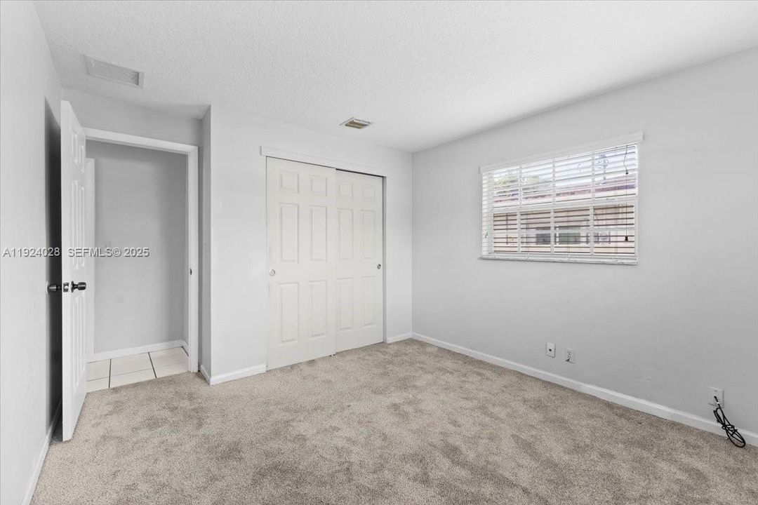 For Sale: $440,000 (3 beds, 2 baths, 1368 Square Feet)