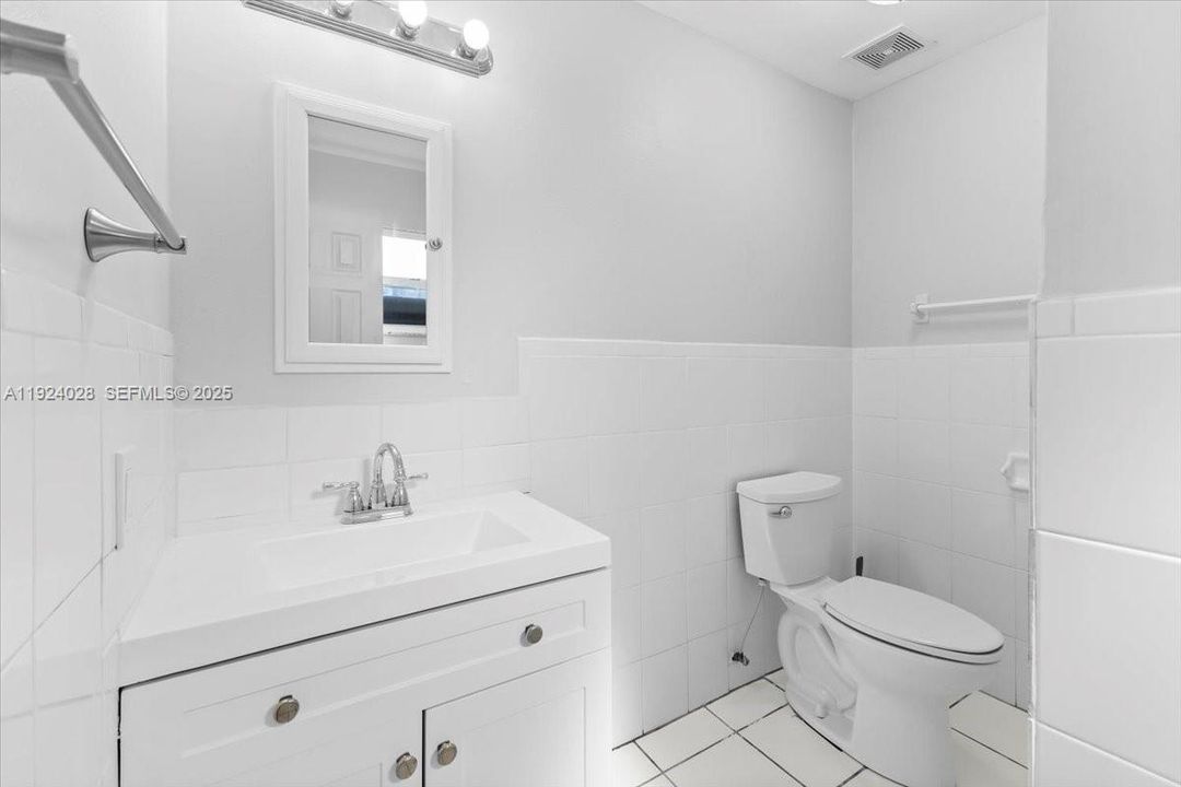 For Sale: $440,000 (3 beds, 2 baths, 1368 Square Feet)