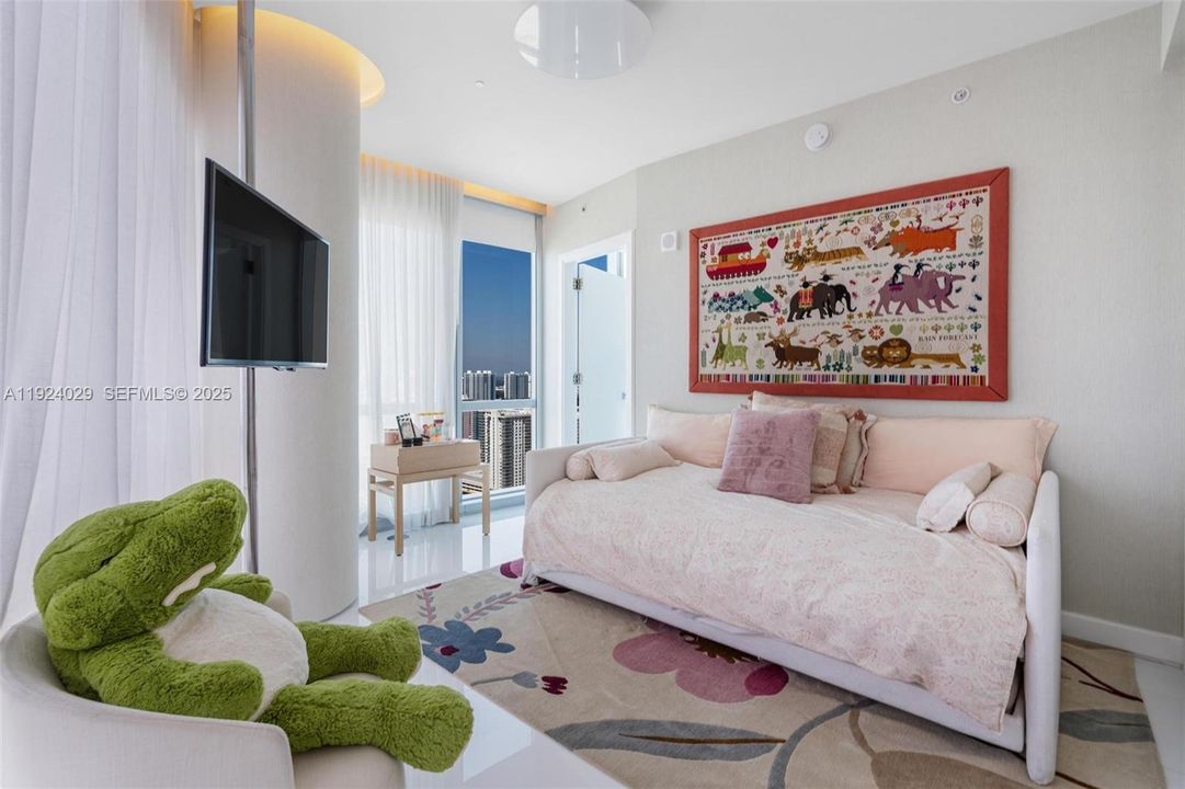 В аренду: $25,000 (4 спален, 4 ванн, 2485 Квадратных фут)