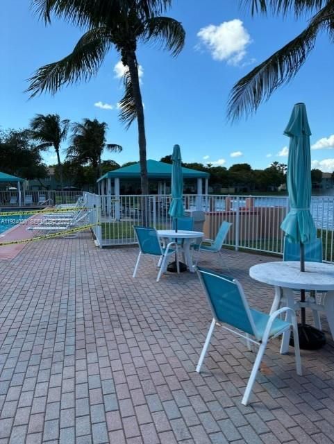 В аренду: $2,000 (3 спален, 2 ванн, 1182 Квадратных фут)