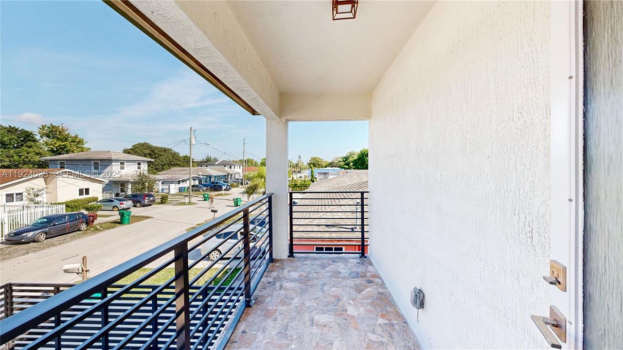 待售: $698,500 (4 贝兹, 3 浴室, 2270 平方英尺)