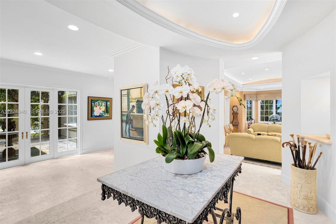 For Sale: $11,500,000 (5 beds, 5 baths, 6720 Square Feet)