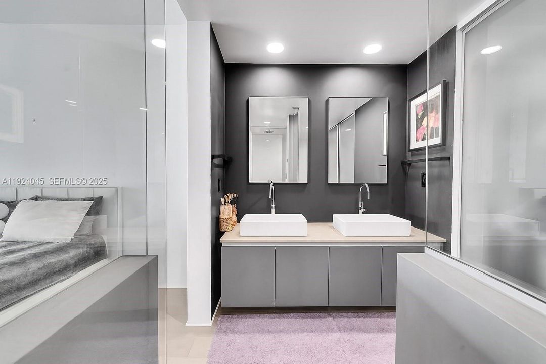 For Sale: $1,775,000 (2 beds, 2 baths, 1794 Square Feet)