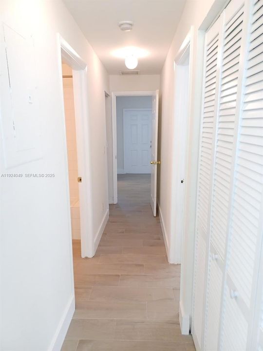 В аренду: $2,400 (2 спален, 2 ванн, 1040 Квадратных фут)