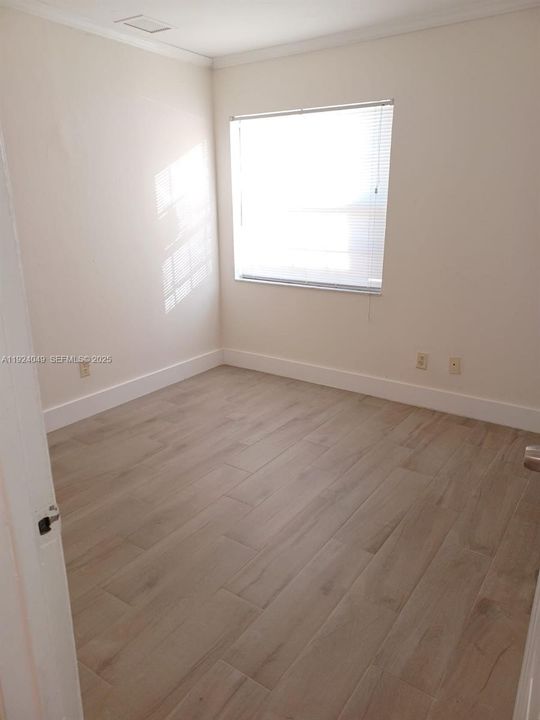 В аренду: $2,400 (2 спален, 2 ванн, 1040 Квадратных фут)