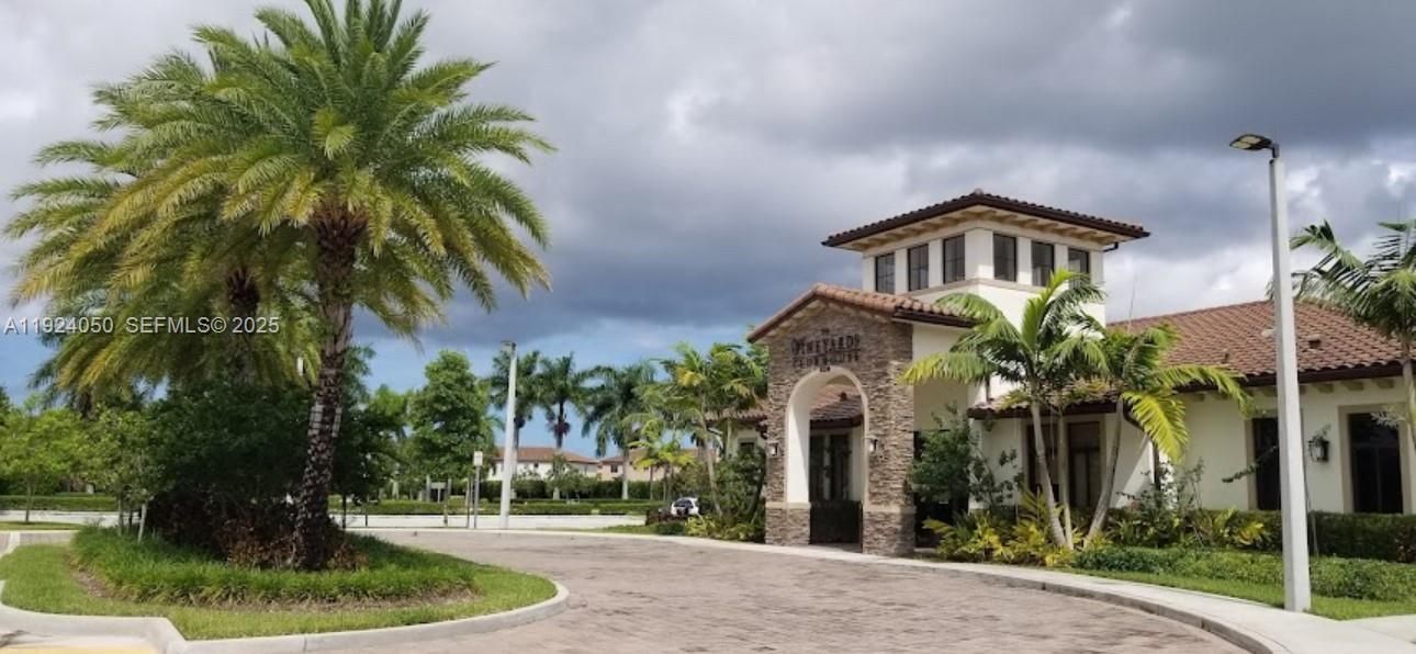 На продажу: $460,000 (3 спален, 3 ванн, 1962 Квадратных фут)