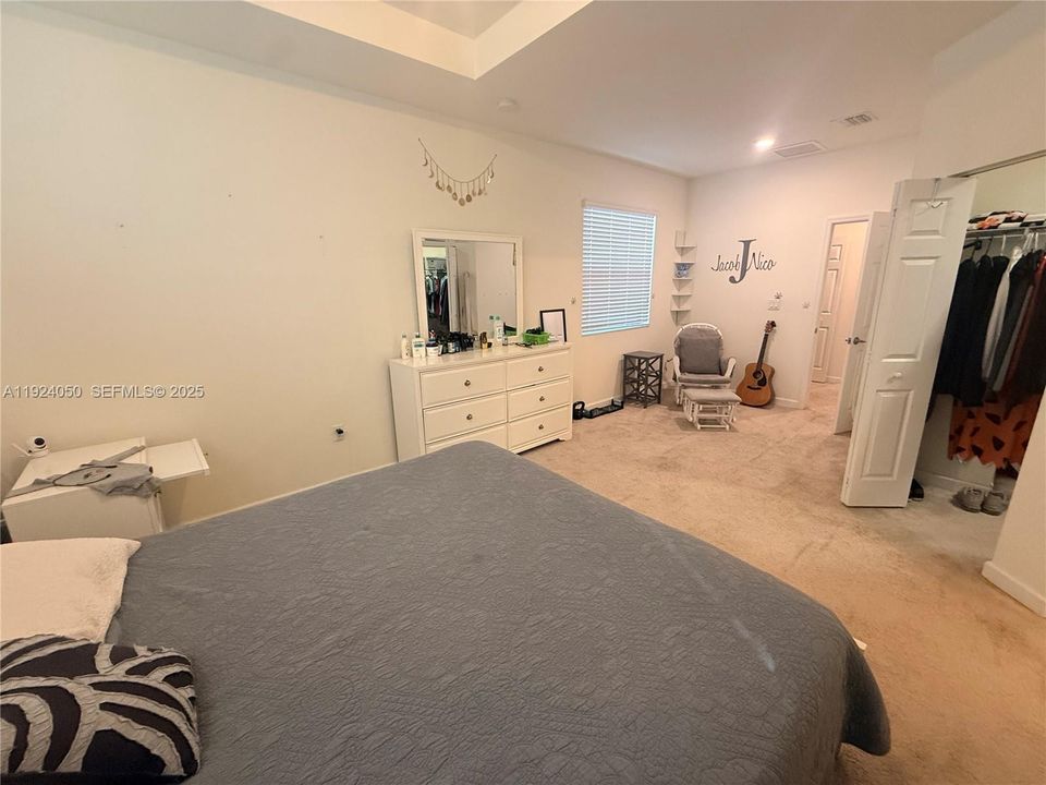 На продажу: $460,000 (3 спален, 3 ванн, 1962 Квадратных фут)