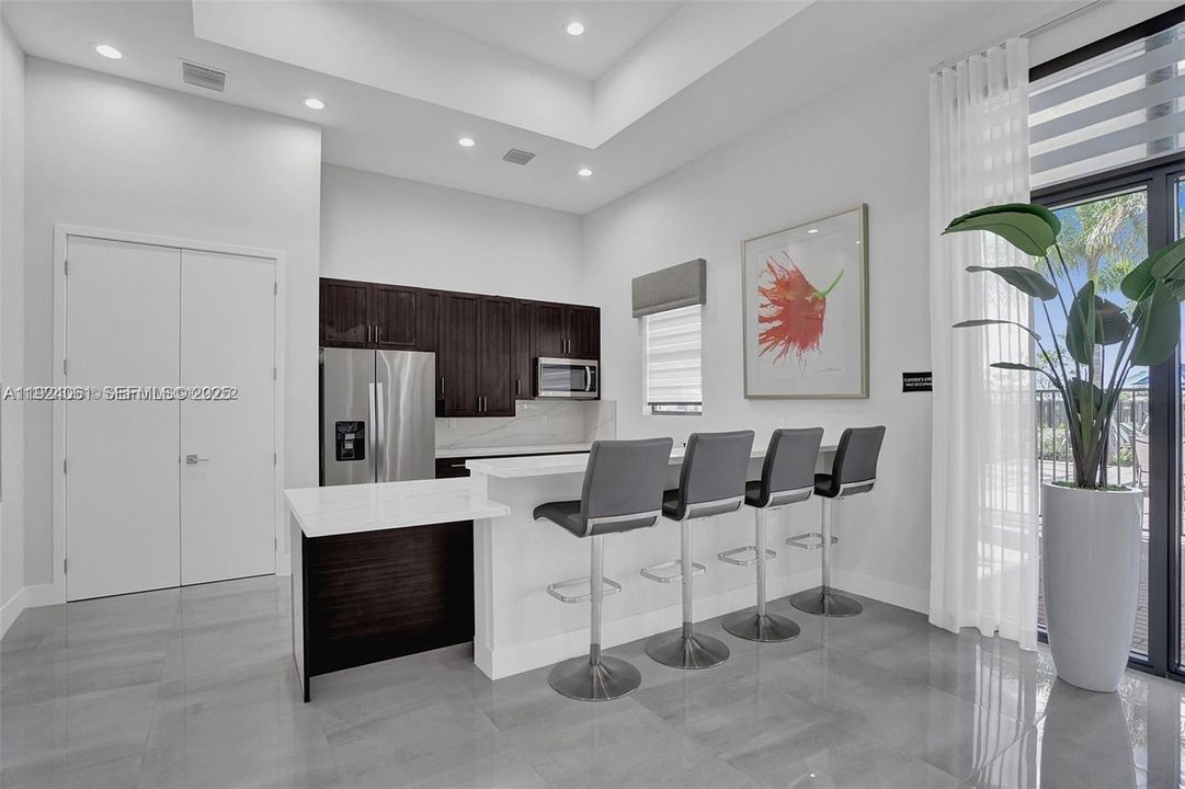 For Sale: $949,000 (5 beds, 4 baths, 2833 Square Feet)