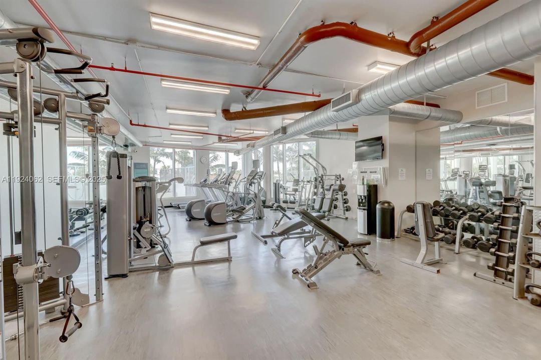 For Sale: $690,000 (3 beds, 2 baths, 1362 Square Feet)