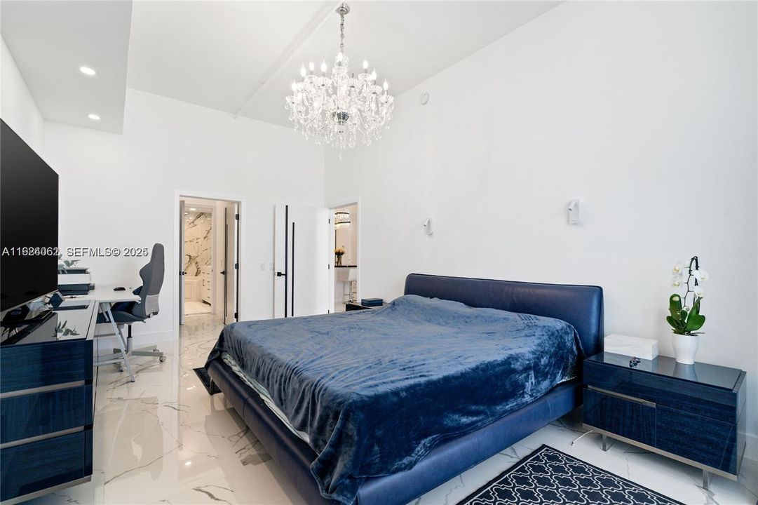 For Sale: $690,000 (3 beds, 2 baths, 1362 Square Feet)