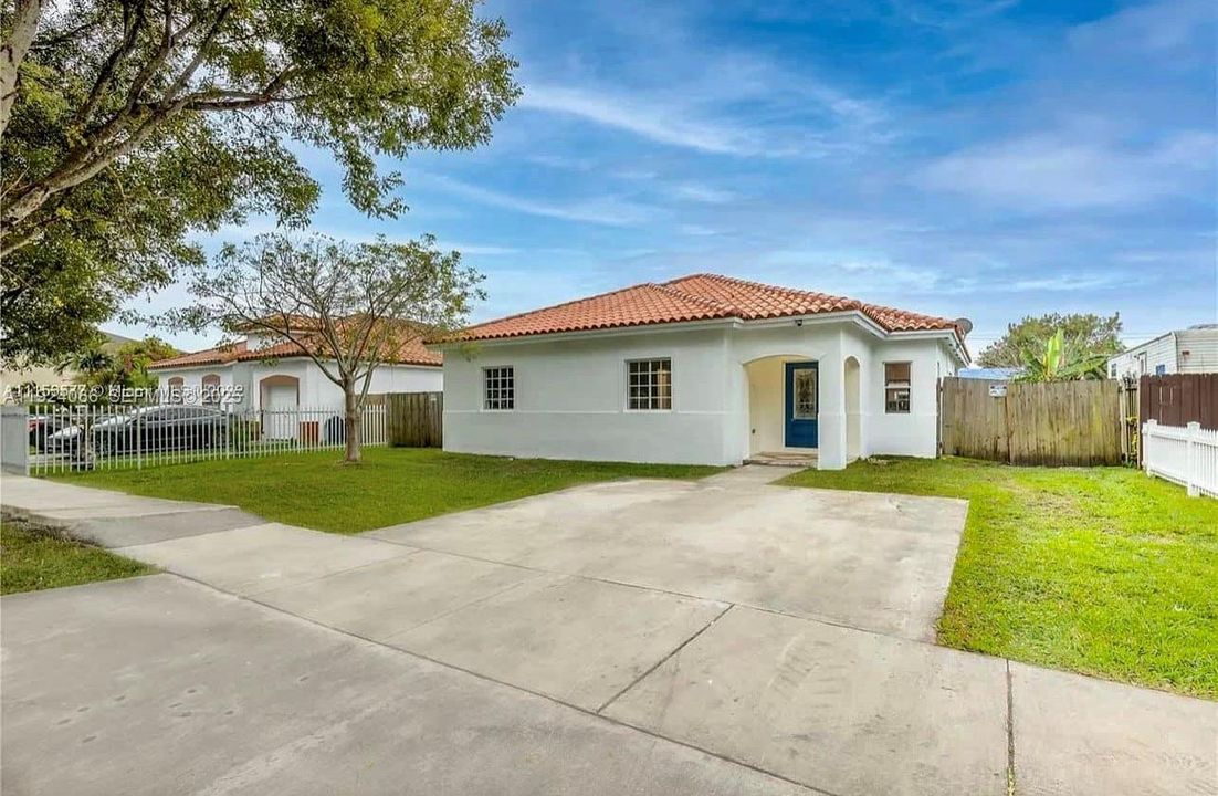 На продажу: $584,999 (4 спален, 2 ванн, 1791 Квадратных фут)