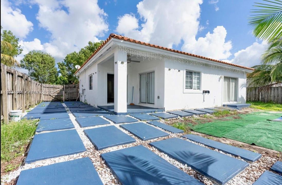 На продажу: $584,999 (4 спален, 2 ванн, 1791 Квадратных фут)