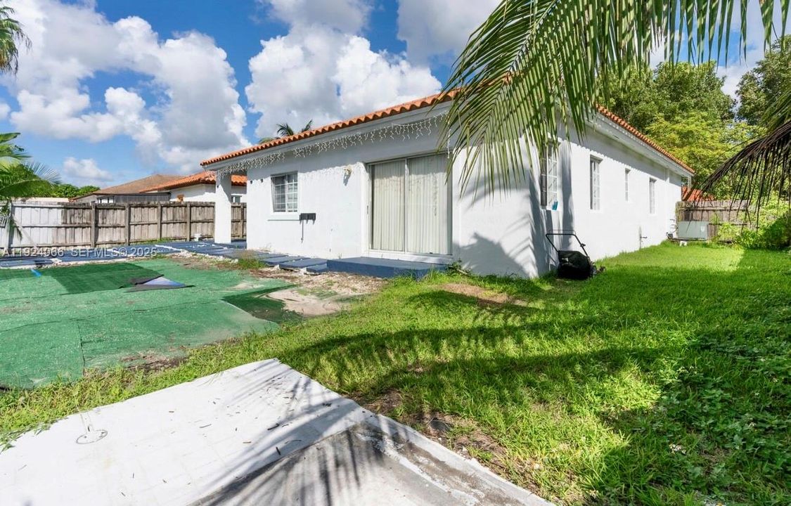 На продажу: $584,999 (4 спален, 2 ванн, 1791 Квадратных фут)