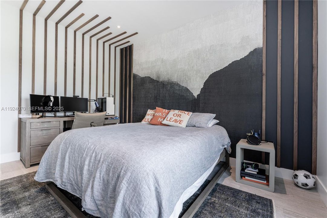 En Renta: $10,000 (4 camas, 3 baños, 2520 Pies cuadrados)