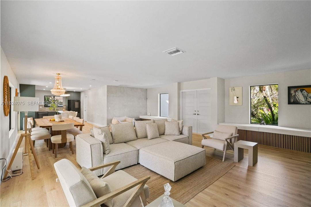 For Sale: $1,200,000 (4 beds, 2 baths, 1863 Square Feet)