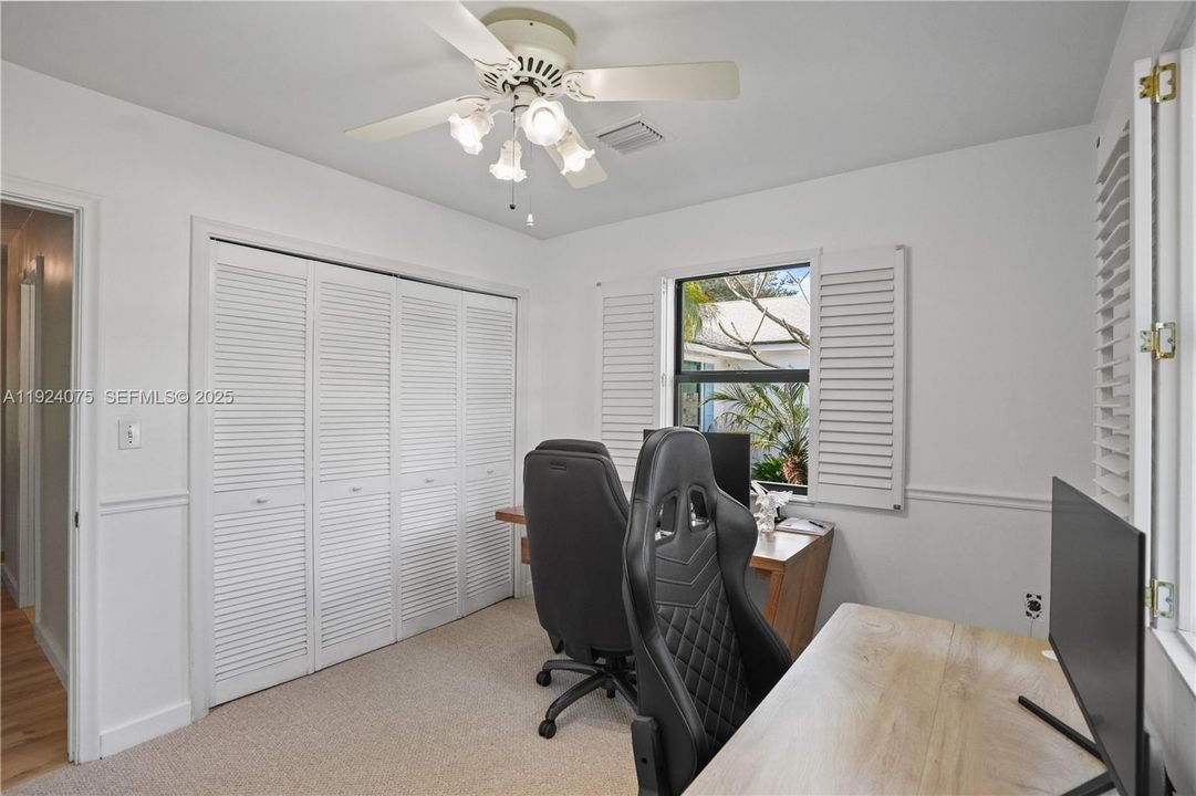 For Sale: $1,200,000 (4 beds, 2 baths, 1863 Square Feet)