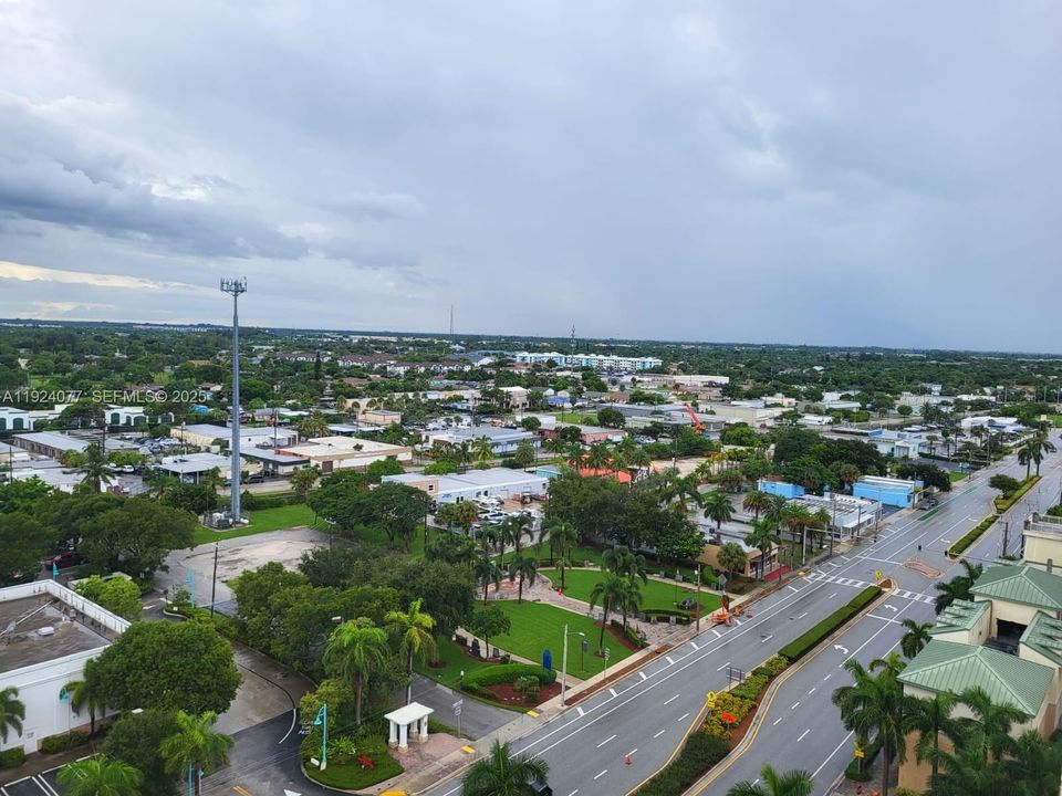 For Rent: $2,300 (1 beds, 1 baths, 805 Square Feet)