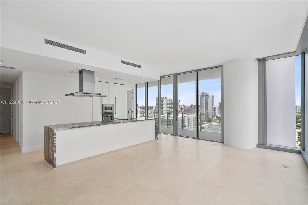 出租: $8,500 (2 贝兹, 2 浴室, 1105 平方英尺)