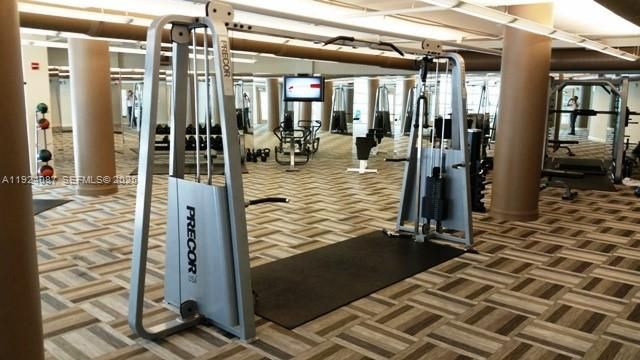 Под контрактом: $339,900 (1 спален, 1 ванн, 978 Квадратных фут)