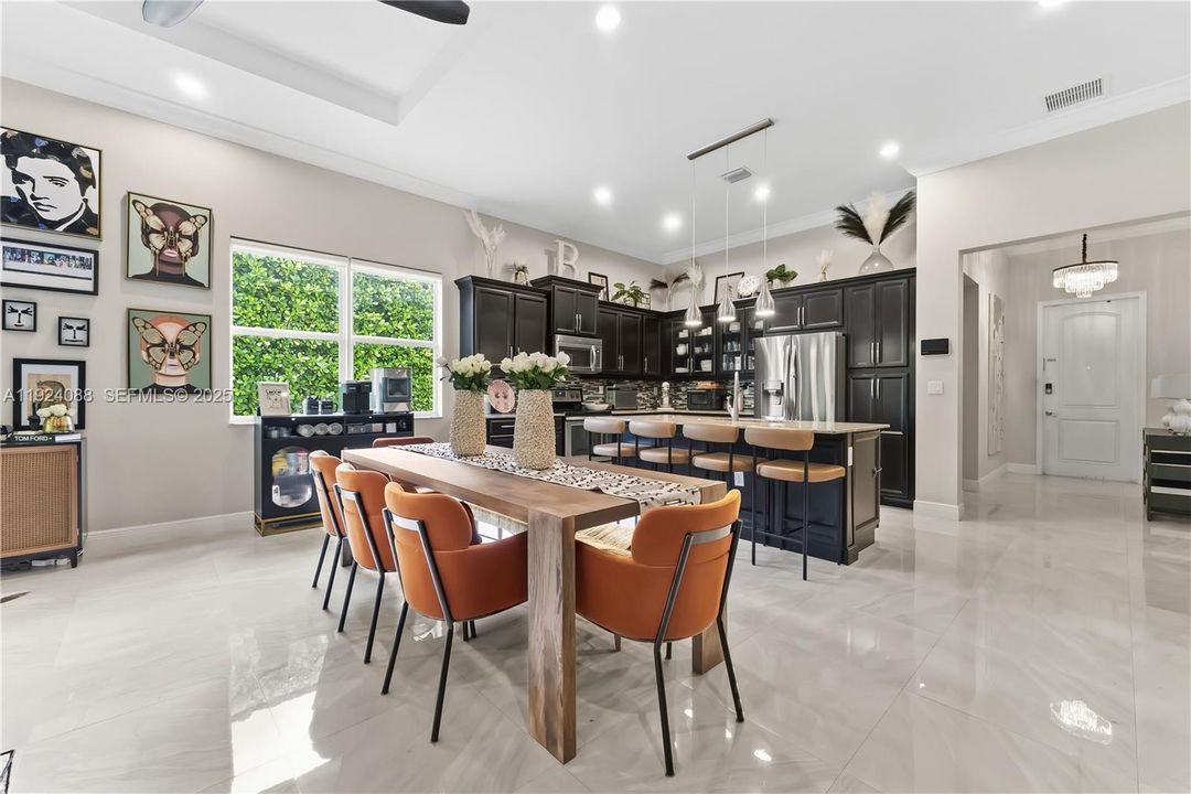 For Sale: $799,000 (3 beds, 3 baths, 1980 Square Feet)