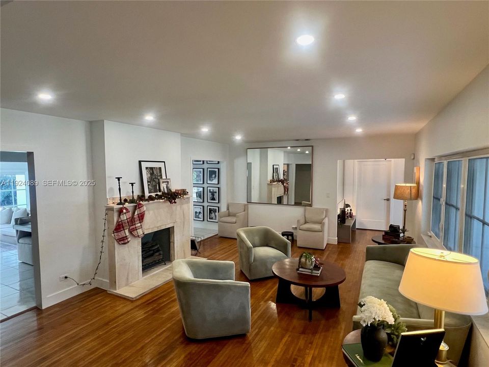 For Sale: $2,250,000 (4 beds, 3 baths, 2353 Square Feet)