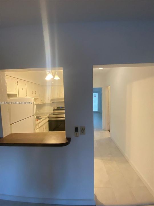 For Rent: $1,649 (1 beds, 1 baths, 754 Square Feet)