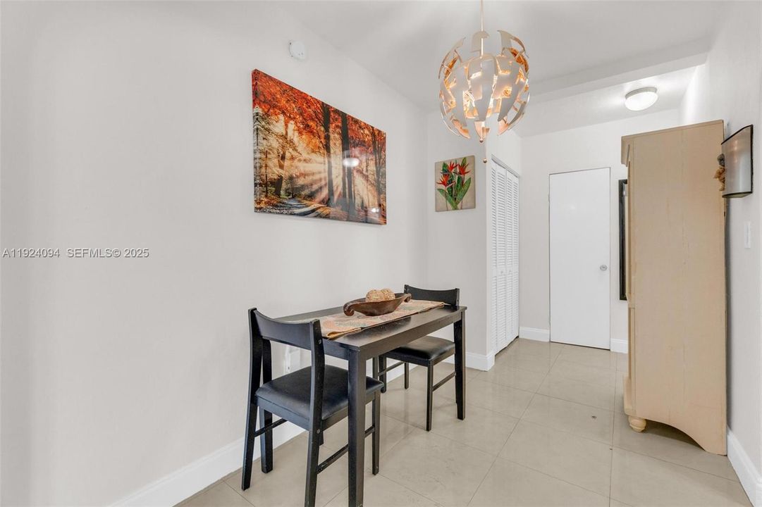 En Venta: $170,000 (0 camas, 1 baños, 416 Pies cuadrados)