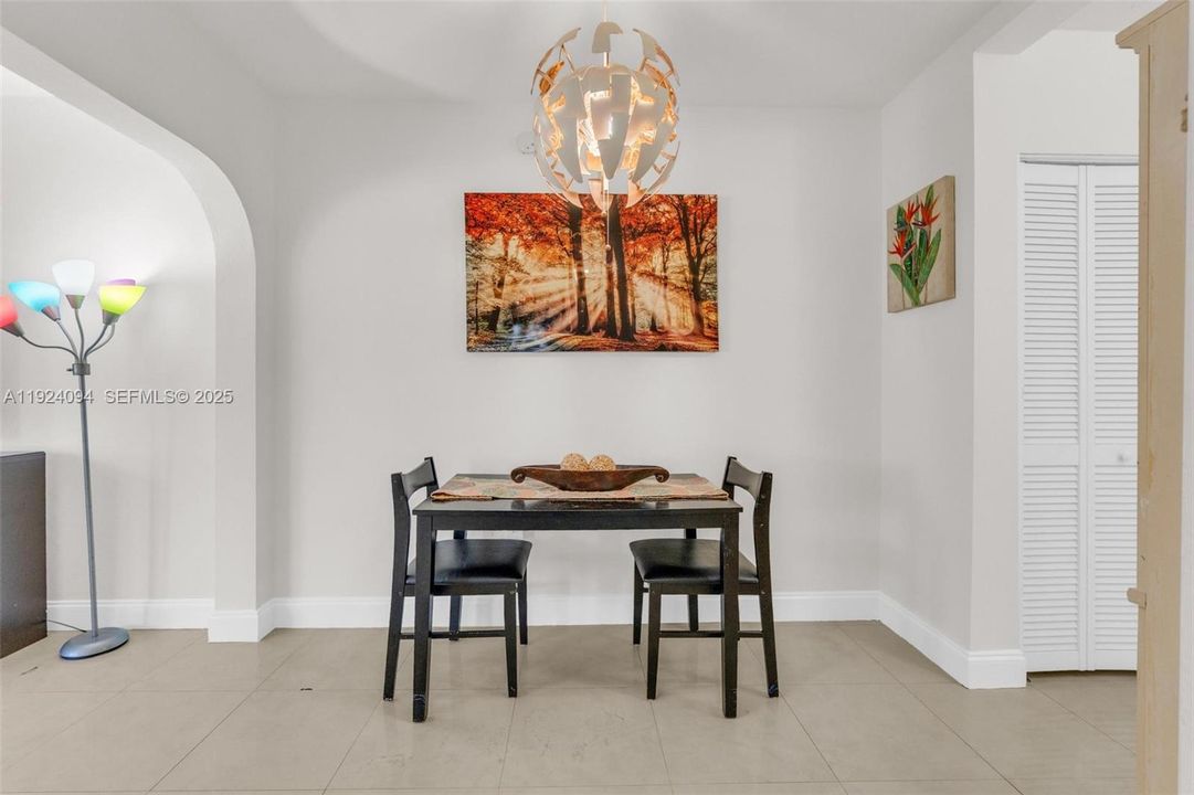 En Venta: $170,000 (0 camas, 1 baños, 416 Pies cuadrados)