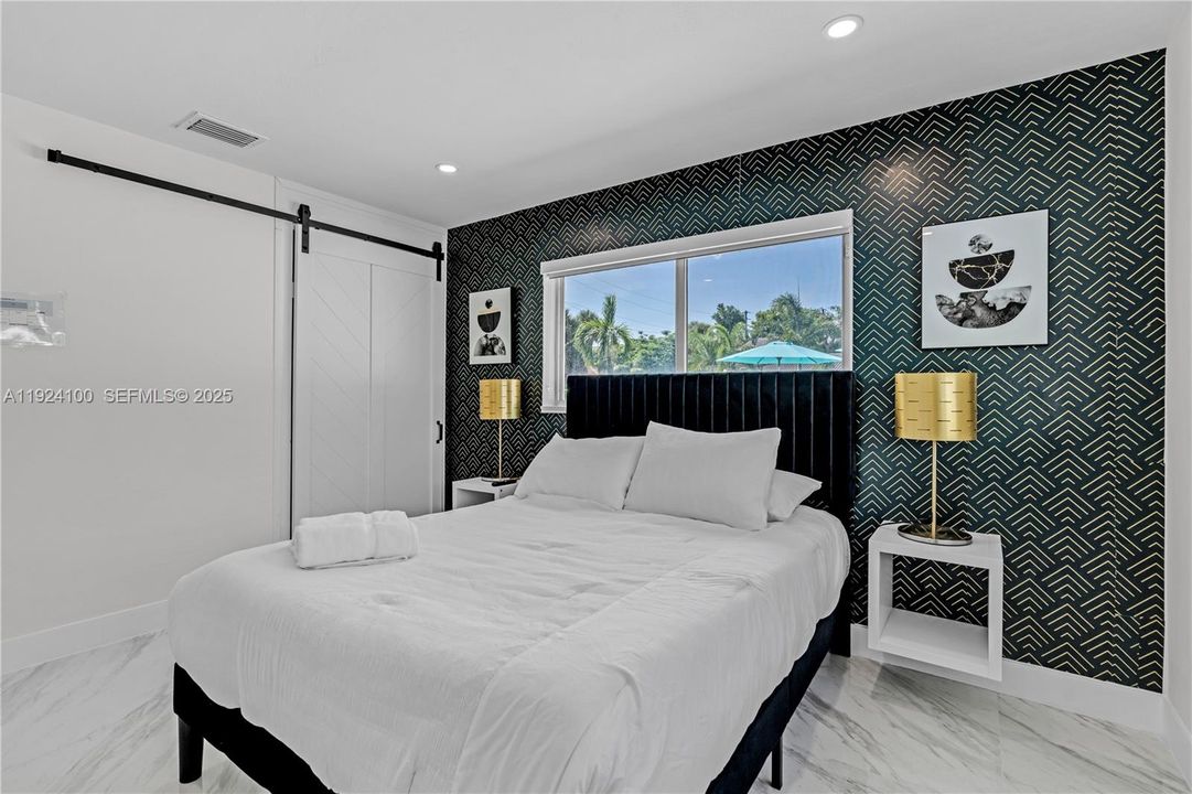 На продажу: $629,000 (3 спален, 2 ванн, 1200 Квадратных фут)