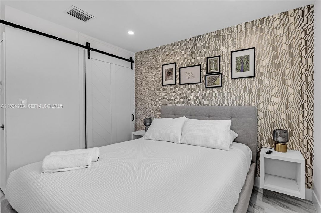 На продажу: $629,000 (3 спален, 2 ванн, 1200 Квадратных фут)