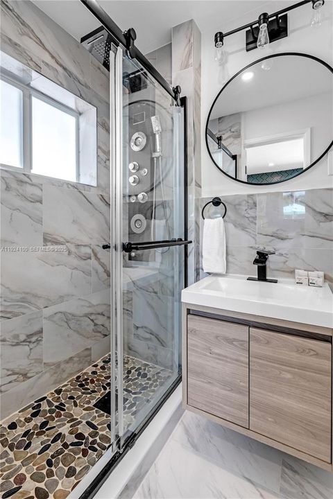 На продажу: $629,000 (3 спален, 2 ванн, 1200 Квадратных фут)