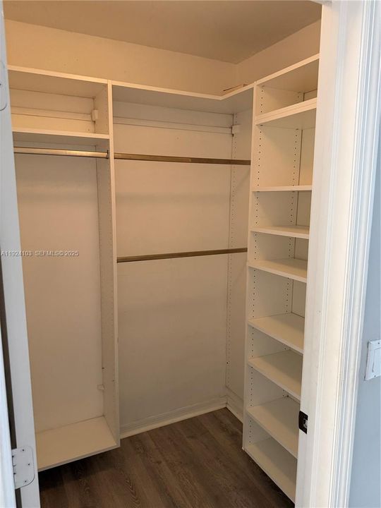 For Sale: $540,000 (3 beds, 2 baths, 2350 Square Feet)