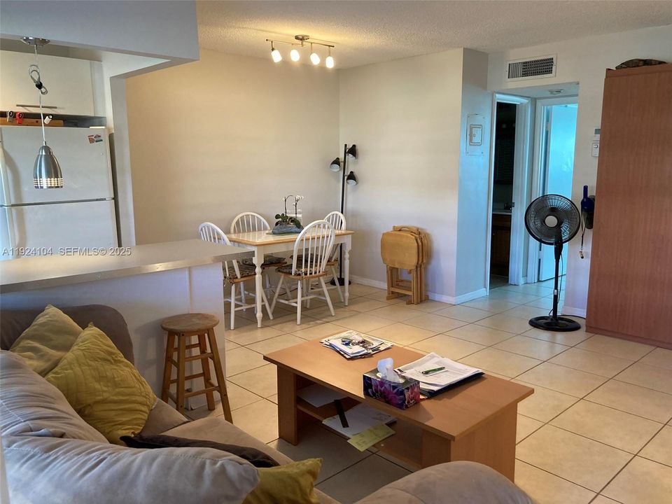 En Venta: $109,000 (1 camas, 1 baños, 720 Pies cuadrados)