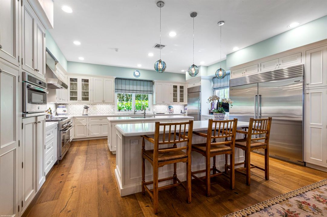 2359 Muir Cir 023