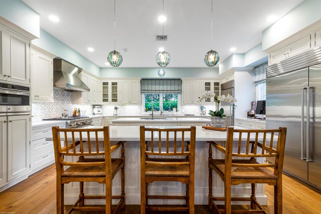 2359 Muir Cir 022