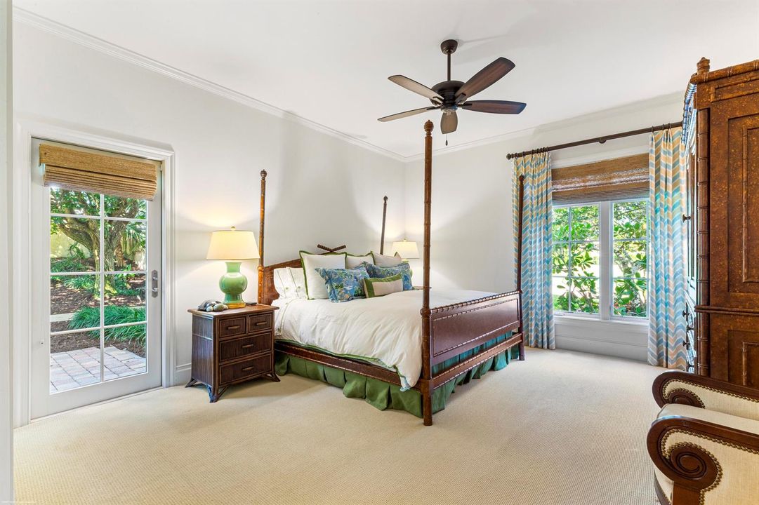 2359 Muir Cir 033