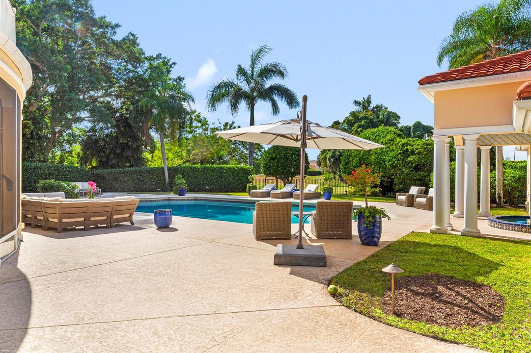 2359 Muir Cir 062
