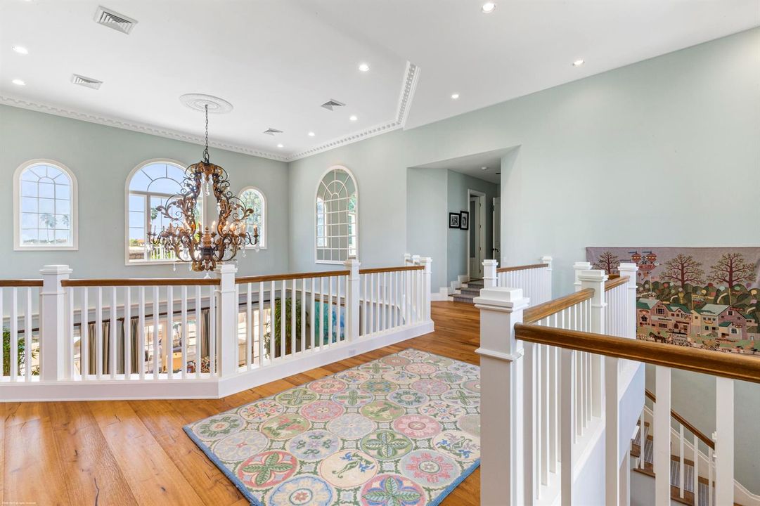2359 Muir Cir 037