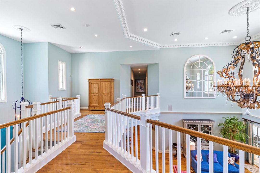 2359 Muir Cir 036