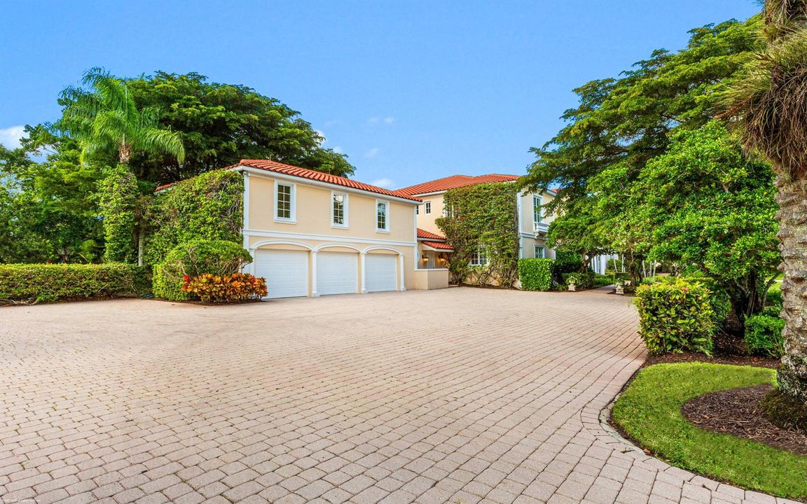 2359 Muir Cir 014