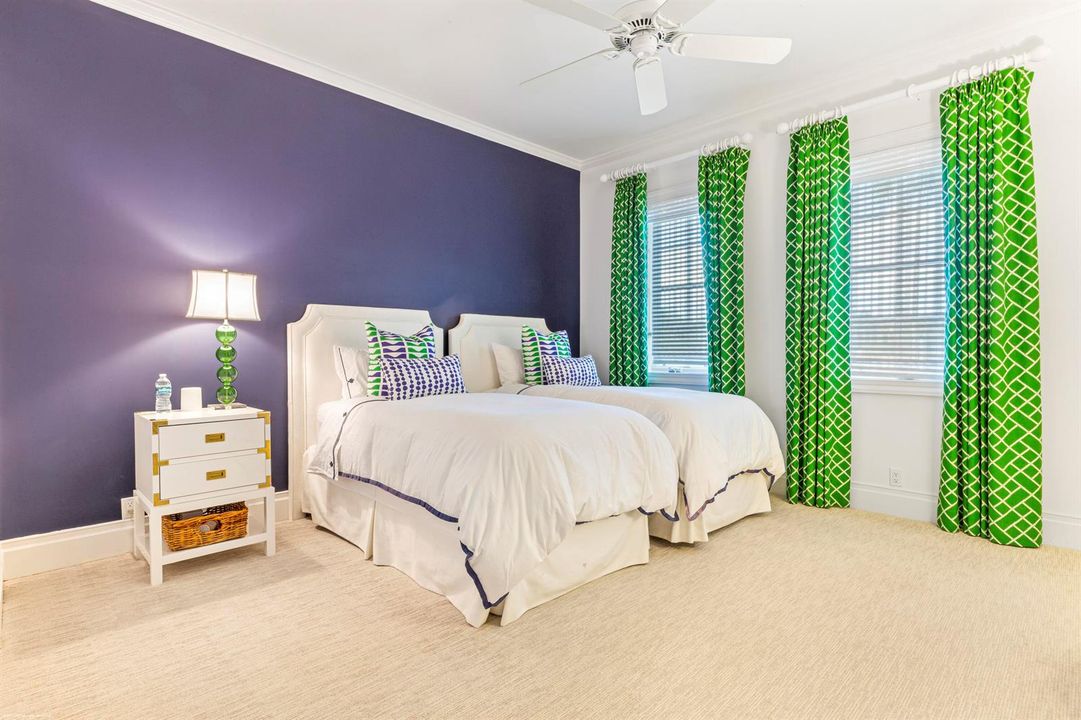 2359 Muir Cir 057