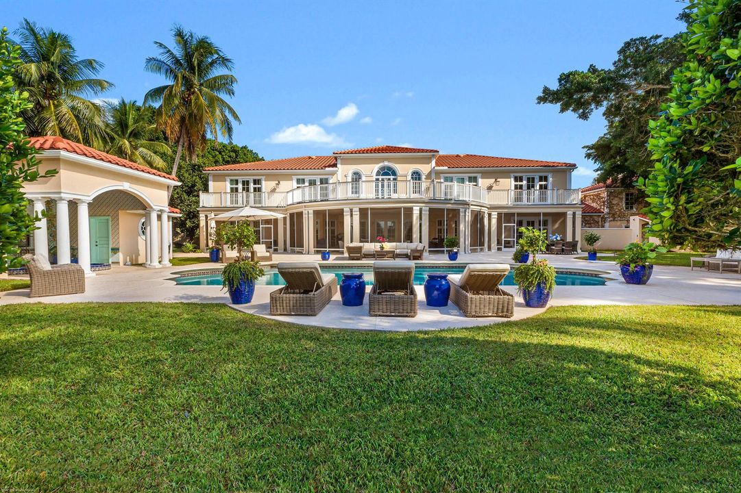 2359 Muir Cir 069