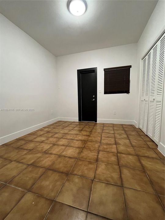 For Rent: $1,600 (1 beds, 1 baths, 440 Square Feet)