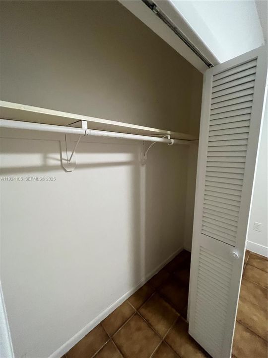 For Rent: $1,600 (1 beds, 1 baths, 440 Square Feet)