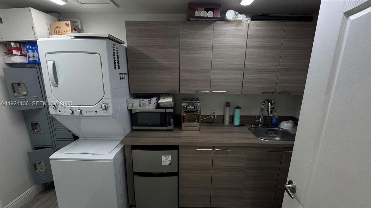 出租: $5,000 (0 贝兹, 0 浴室, 0 平方英尺)