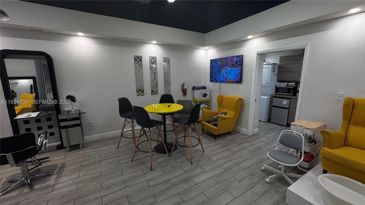 出租: $5,000 (0 贝兹, 0 浴室, 0 平方英尺)