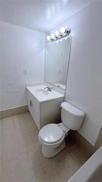 For Rent: $1,750 (1 beds, 1 baths, 605 Square Feet)