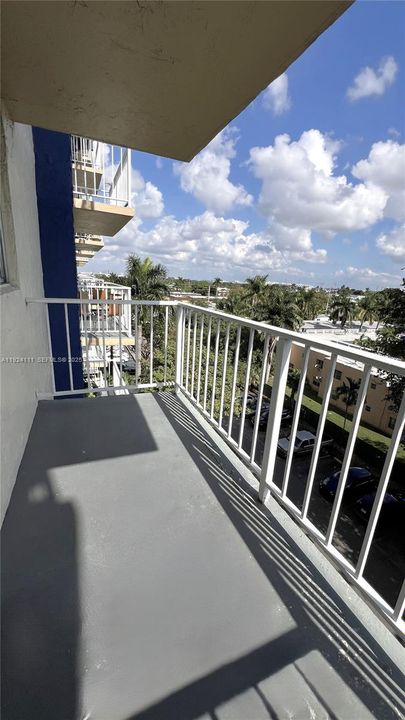 For Rent: $1,750 (1 beds, 1 baths, 605 Square Feet)