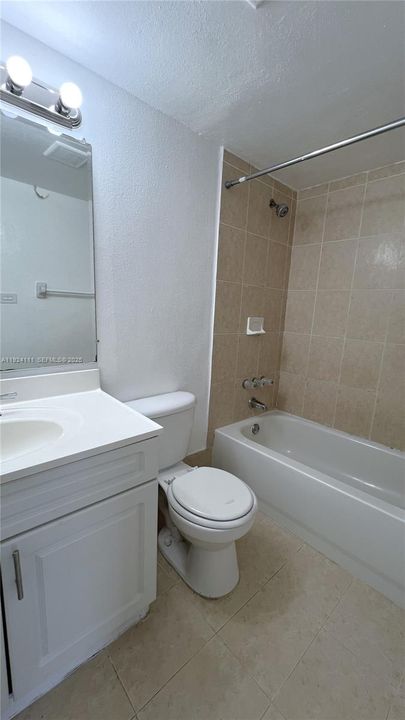 For Rent: $1,750 (1 beds, 1 baths, 605 Square Feet)